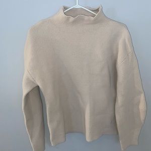 8 Casual Tops Bundle Tahari